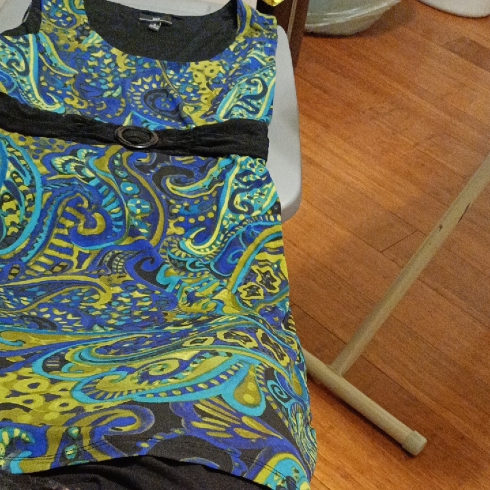 Women's Paisley Print Top